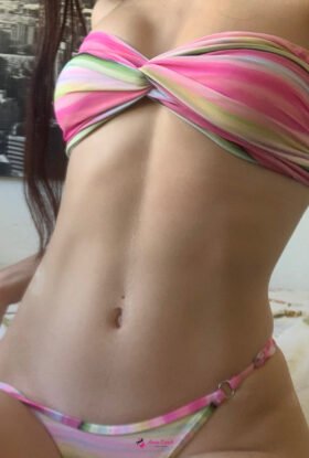 Elle — escort gallery photo 1